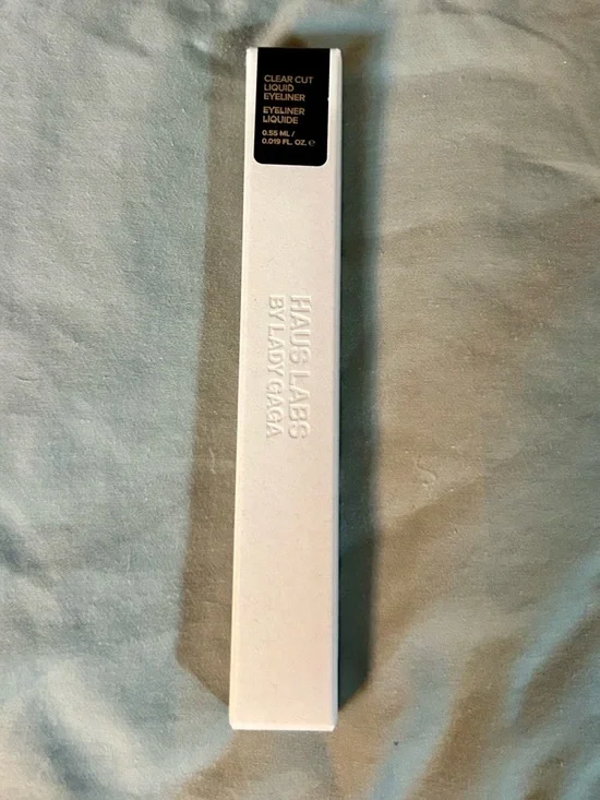 Haus Labs Clear Cut Waterproof Liquid Eyeliner - Picture 4 of 7